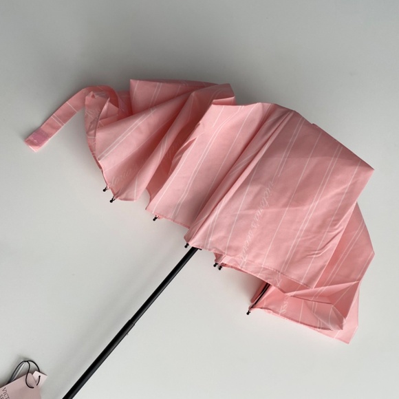 Victoria's Secret Nwt Pink w/ White Logo Compact Umbrella - Picture 2 of 7